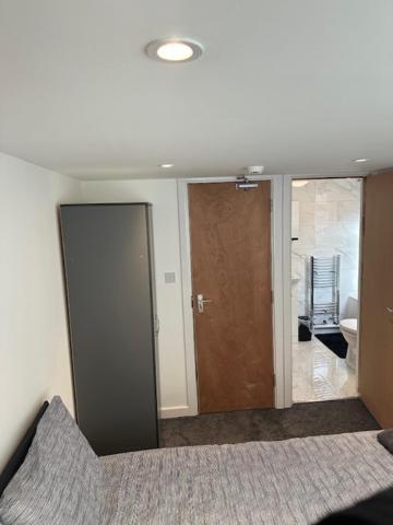 Luton Home Near Airport Private & Shared Bathroom Option Εξωτερικό φωτογραφία